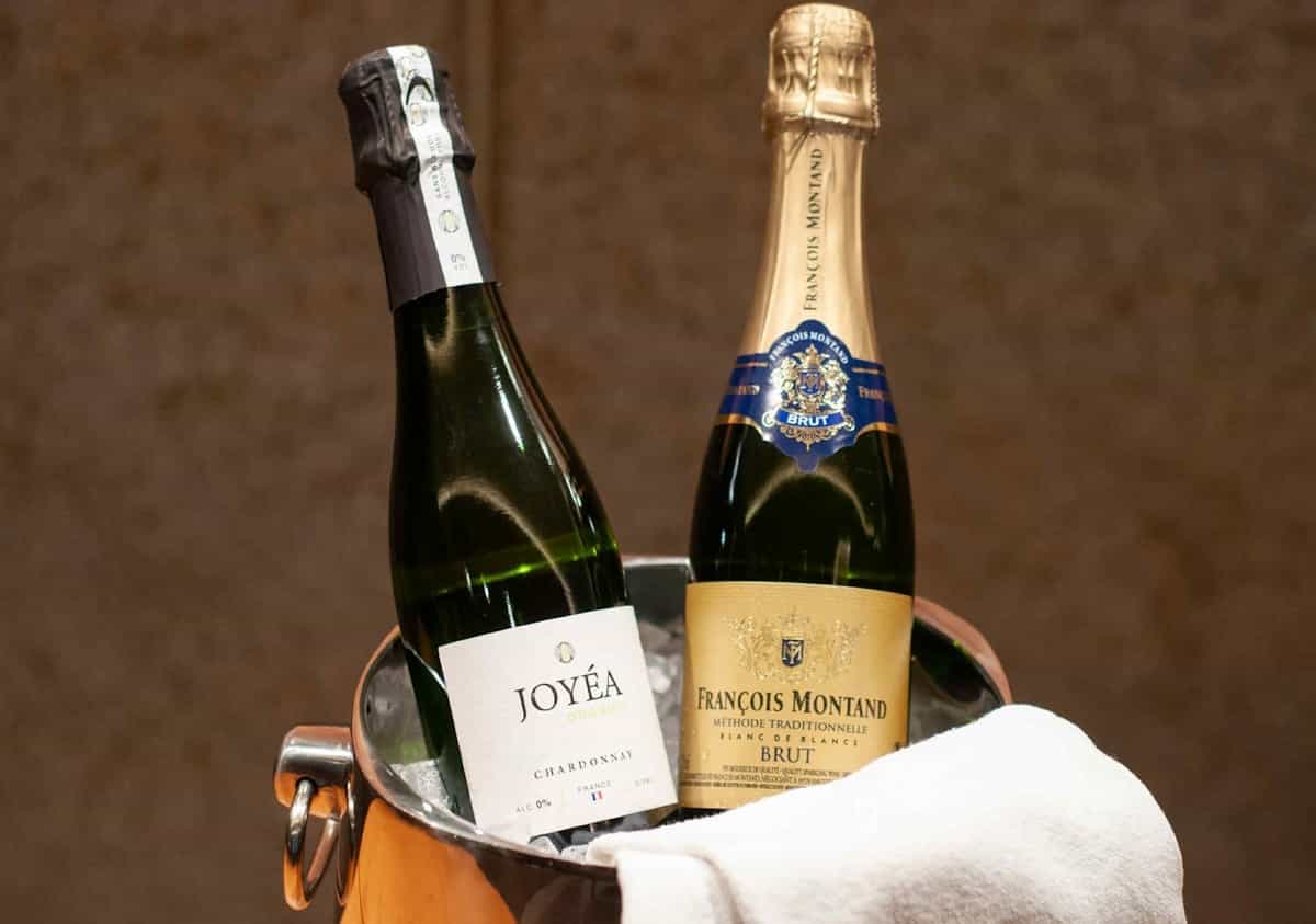 画像：スパークリングワイン2種